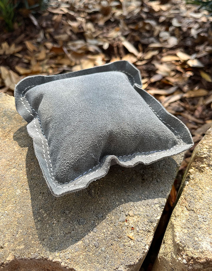 DA5705 = Leather Sand Bag Square 5-1/2'' x 5-1/2''