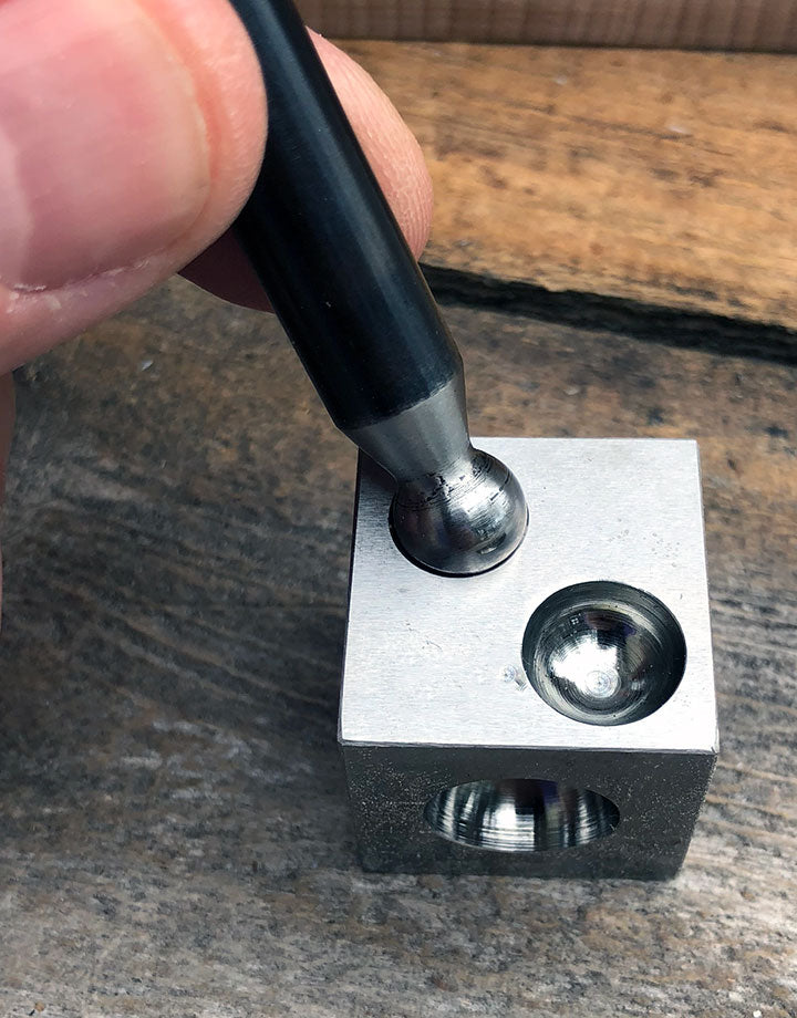 DA9414 = Mini Dapping Set with Block and 12 Punches