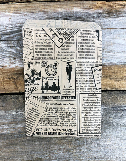 DBG1113 = Paper Gift Bag New Print Pattern 5'' x 7'' (Bundle of 100)