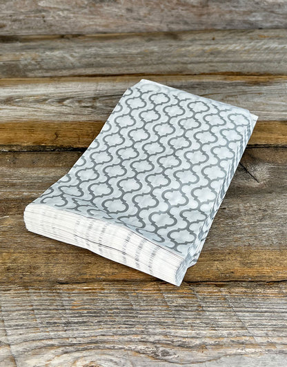 DBG1133 = Paper Gift Bag Silver Trellis Pattern 5'' x 7'' (Bundle of 100)