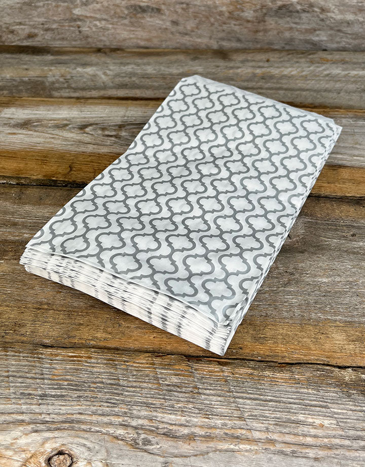 DBG1134 = Paper Gift Bag Silver Trellis Pattern 6'' x 9'' (Bundle of 100)