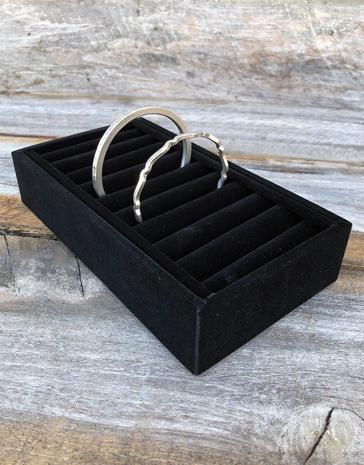 DBR1210 = Value Velvet Bangle Tray Holds 9 Bangles