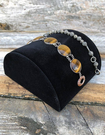DBR1231 = Value Velvet Half Round Bracelet Display 4" Wide