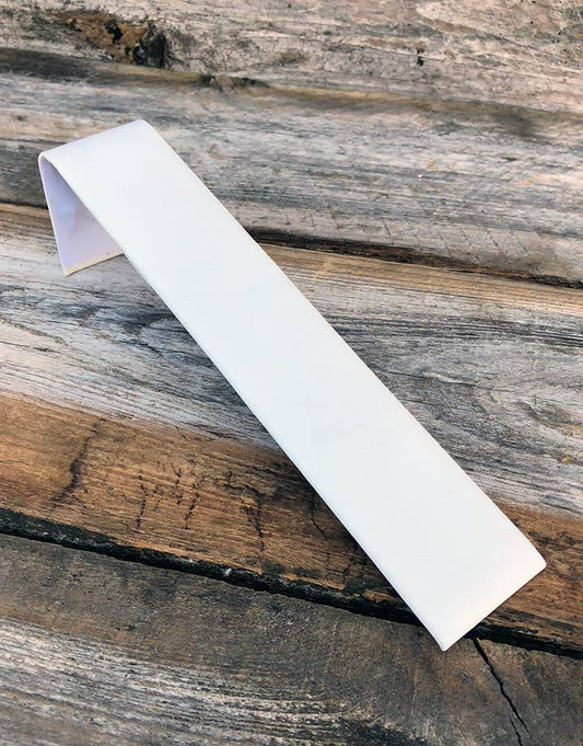 DBR6239 = White Leatherette Single Bracelet Ramp 1-1/2'' x 7-3/4'' (Pkg of 3)