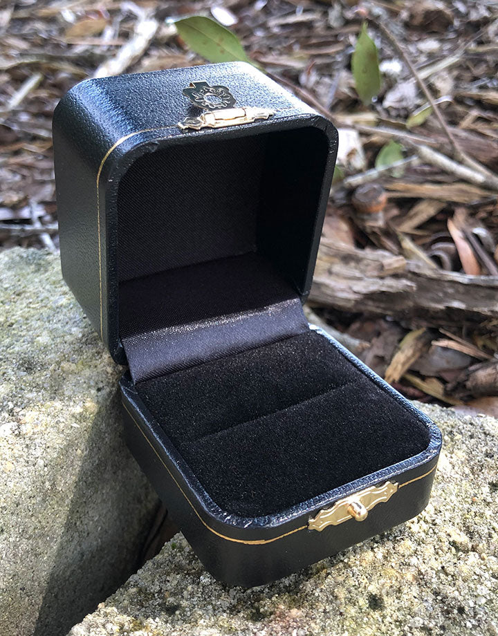 DBX1136 = Gold Latch Leatherette Ring  Box