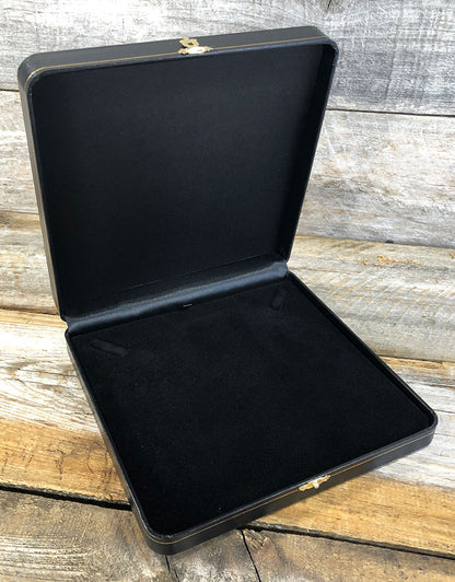 DBX1171 = Gold Latch Leatherette Necklace  Box