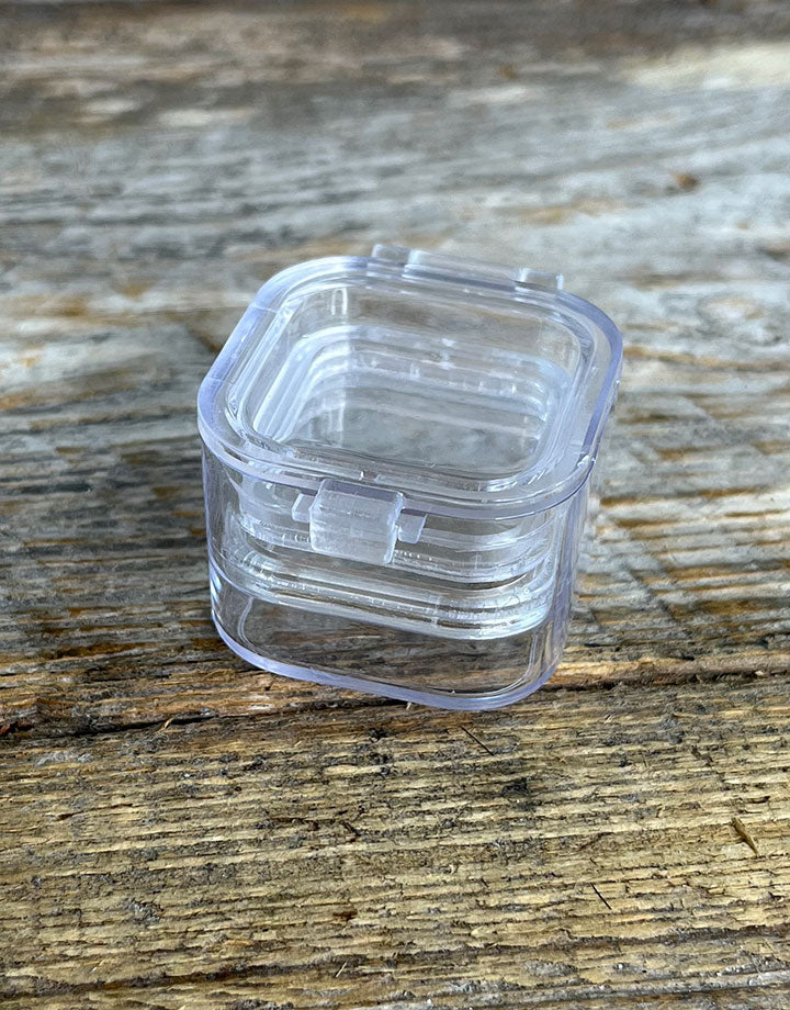 DBX1401 = Clear View Plastic Box with Floating Membrane 1" x 1" x 1"