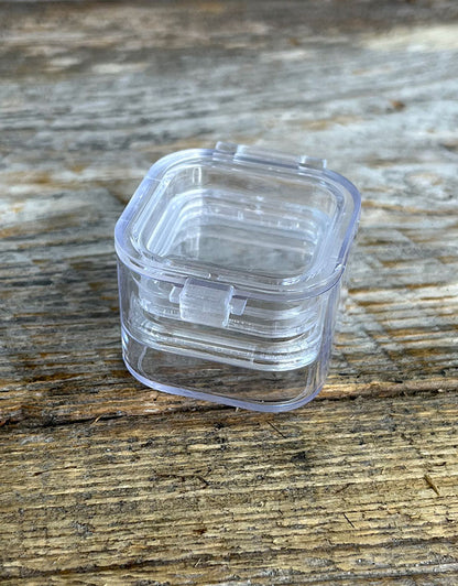 DBX1401 = Clear View Plastic Box with Floating Membrane 1" x 1" x 1"