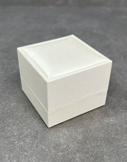 DBX1513 = Champagne Shimmer Earring Box