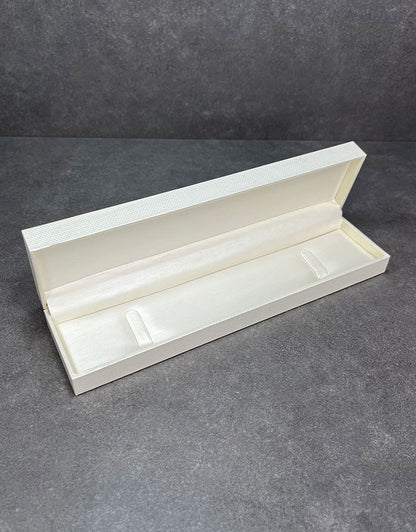 DBX1515 = Champagne Shimmer Bracelet Box