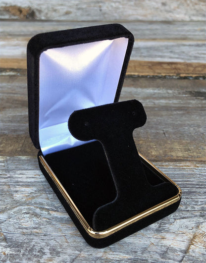 DBX1632 = Black Rich Velvet Earring Box with ''T'' Form &  Goldtone Trim (Each)