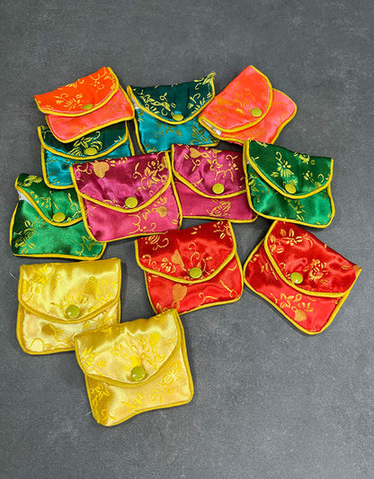 DBX2402 = Silk Pouches with Zipper 3''x2-1/2'' (Dozen)