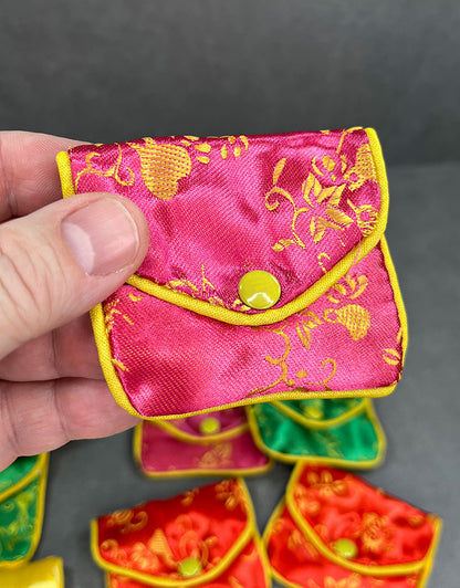 DBX2402 = Silk Pouches with Zipper 3''x2-1/2'' (Dozen)
