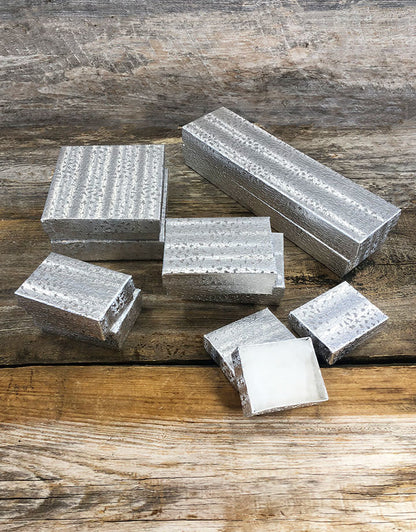 DBX2899S = Silver Foil Box Assortment (100pcs)