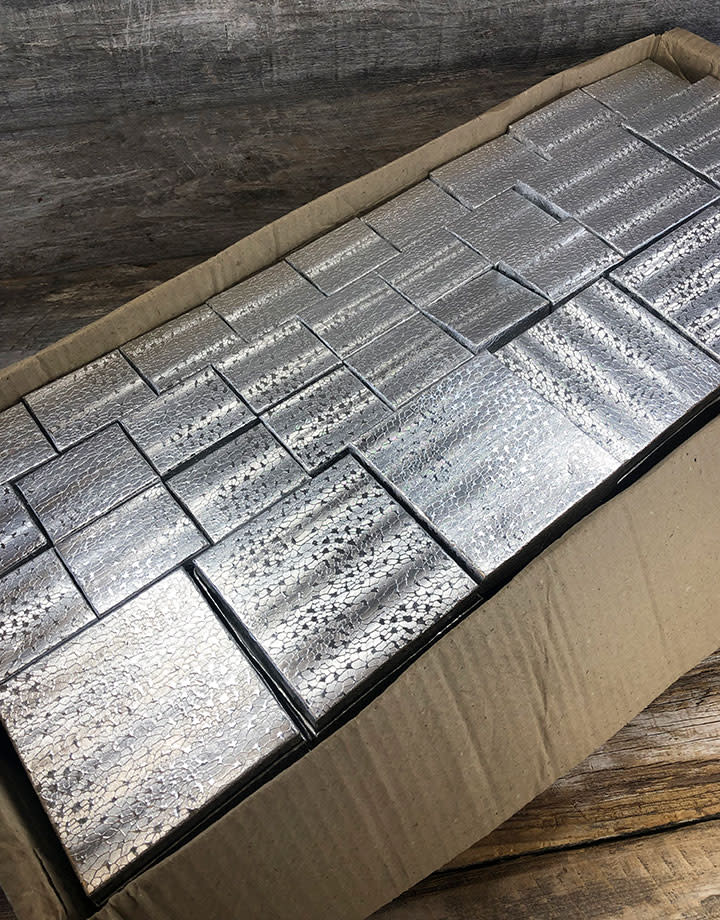 DBX2899S = Silver Foil Box Assortment (100pcs)