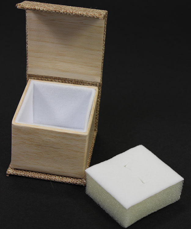 DBX3050 = Burlap Deluxe Magnetic Ring Box (Each)