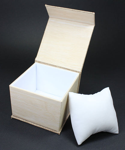 DBX3052 = Burlap Deluxe Magnetic Watch Box (Each)