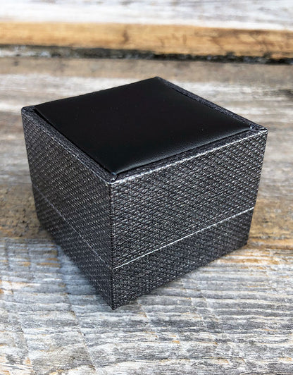 DBX3403 = Ring Box Premium Grey Mesh/Black Faux Leatherette