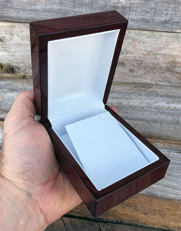DBX4009 = Rosewood Pendant Box (Each)