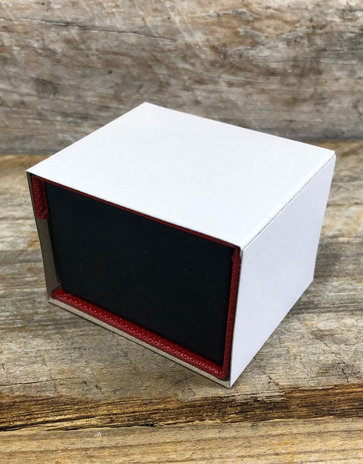 DBX4150 = Deluxe Magnetic Red/Black Ring Box