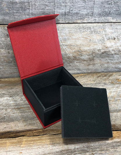 DBX4151 = Deluxe Magnetic Combination Box Red/Black