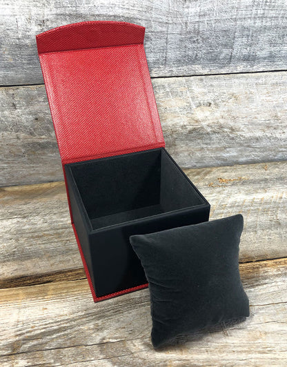 DBX4152 = Deluxe Magnetic Red/Black Watch Box
