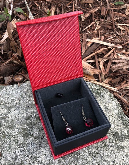 DBX4154 = Deluxe Magnetic Red/Black Earring/Pendant Box (Each)