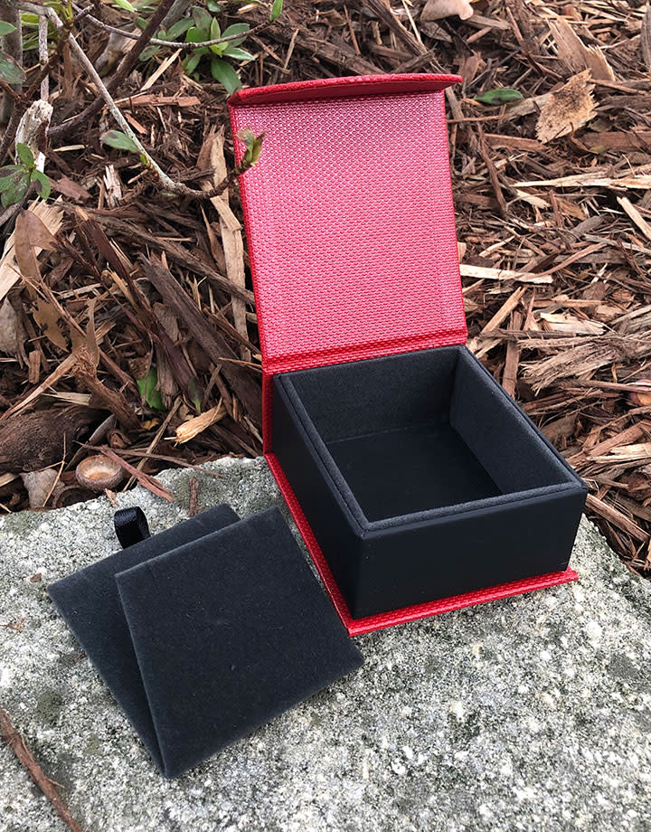 DBX4154 = Deluxe Magnetic Red/Black Earring/Pendant Box (Each)