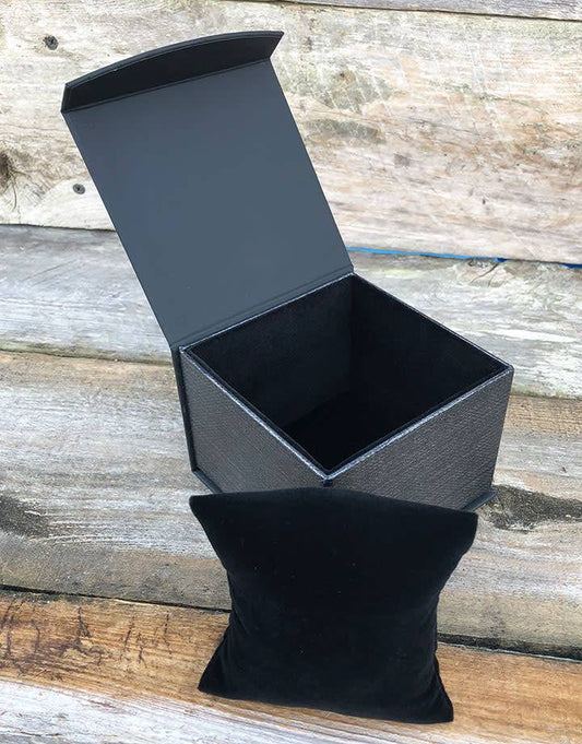 DBX4252 = Deluxe Magnetic Black/Silver Watch Box 4'' x 4'' x 2-1/4'' (Each)