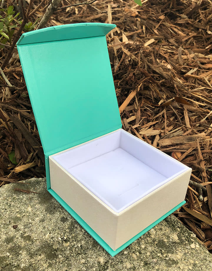 DBX4351 = Deluxe Magnetic Teal/White Combination Box 3-3/8" x 3-3/8" (Each)