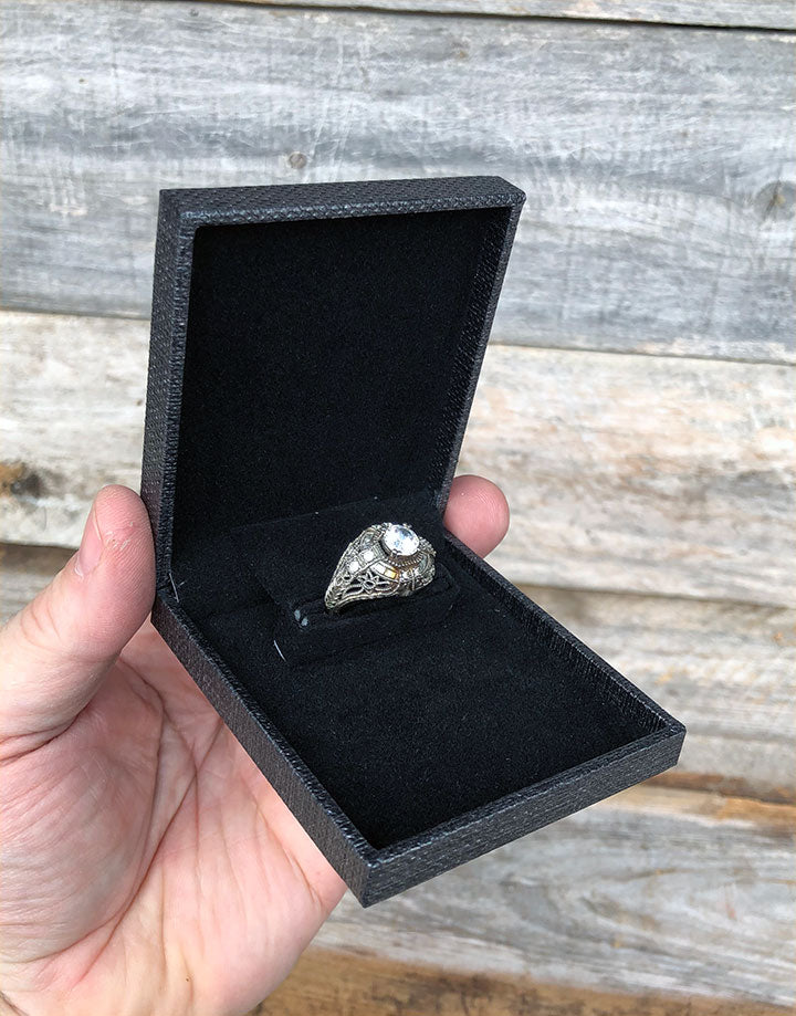 DBX6010 = Slim Proposal Engagement Ring Box Grey/Black