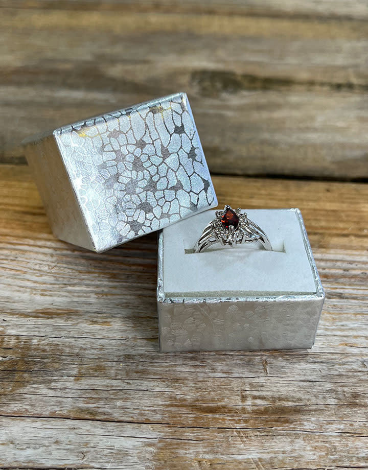DBX6302 = Silver Foil Ring Box (Dozen)