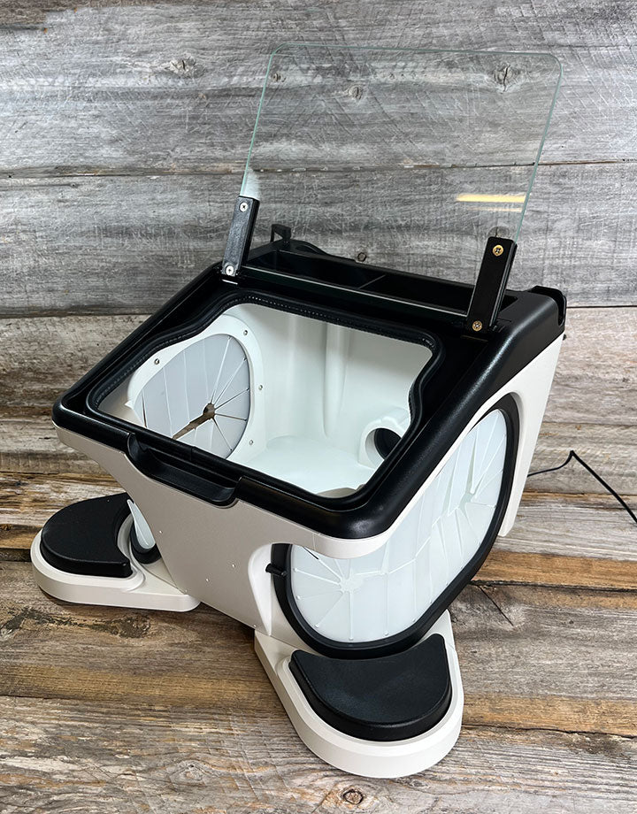 DC2100 = Grinding Collection Box with LED Lighting