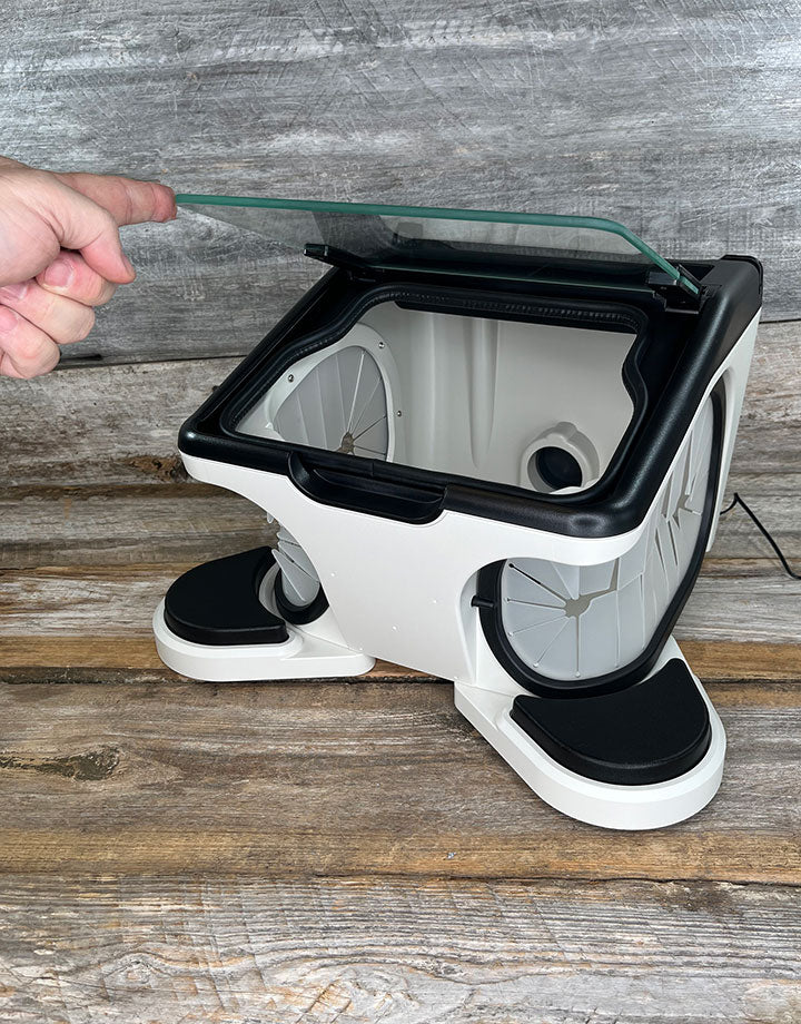 DC2100 = Grinding Collection Box with LED Lighting