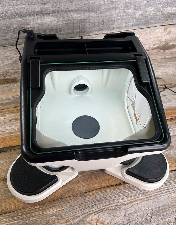 DC2100 = Grinding Collection Box with LED Lighting