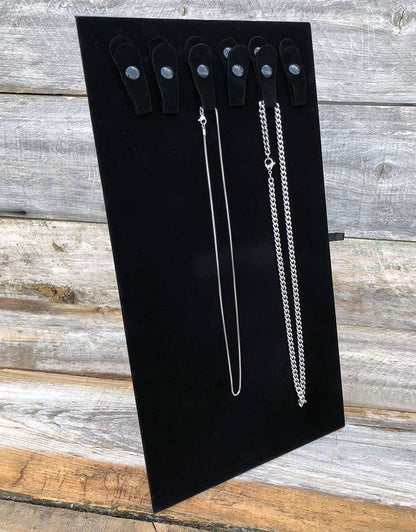 DCH1293S = Value Velvet Tray Insert Chain Pad with 6 Snaps and Stand