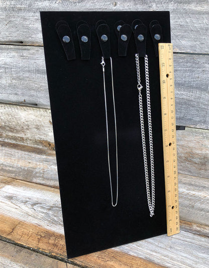 DCH1293S = Value Velvet Tray Insert Chain Pad with 6 Snaps and Stand