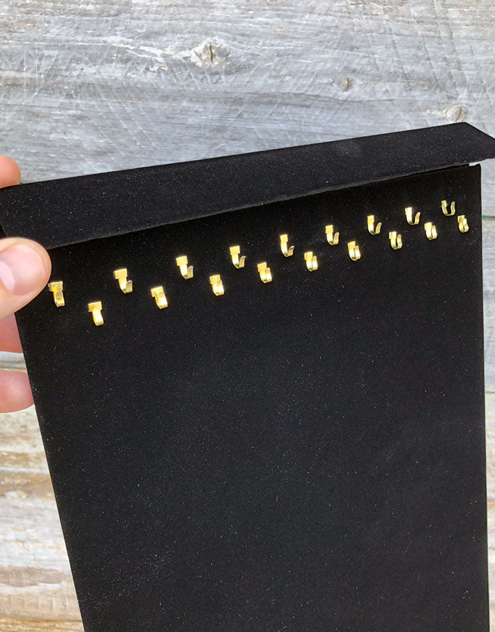 DCH1652 = Value Velvet Necklace Easel Board with 18 Hooks 14"H
