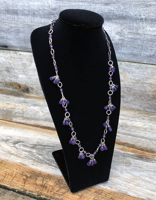 DCH1826 = VELVET NECKLACE BUST 9-1/4'' H