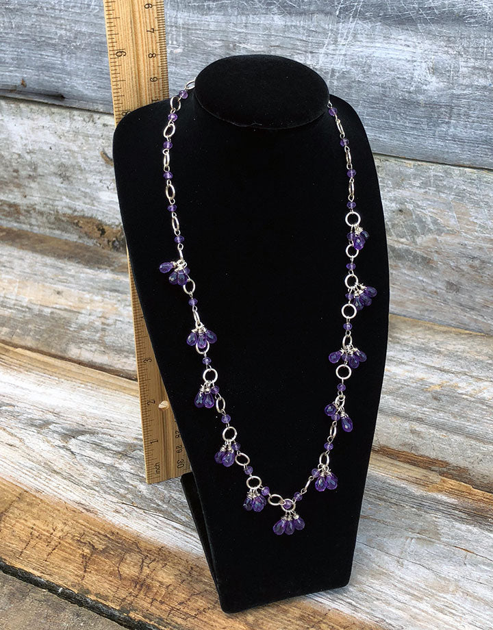 DCH1826 = Velvet Necklace Bust 9-1/4" H