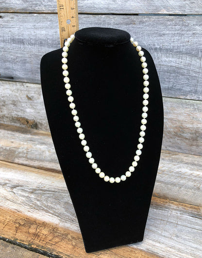 DCH1827 = Velvet Necklace Bust 10-3/8"H