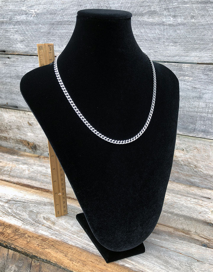 DCH1868 = Value Velvet Necklace Display 14-1/4" H