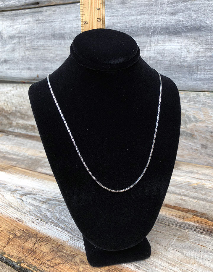 DCH1893 = Value Velvet Necklace Bust 7-1/2" H