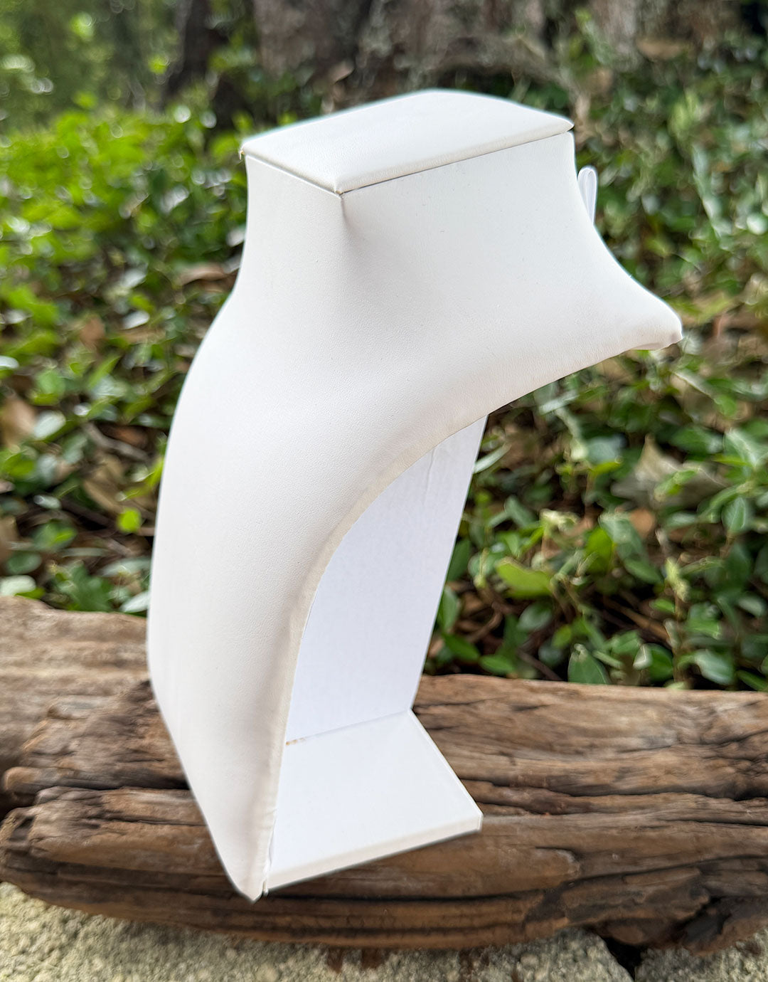 DCH6061 = White Leatherette Modern Neck Form 7-3/4" H