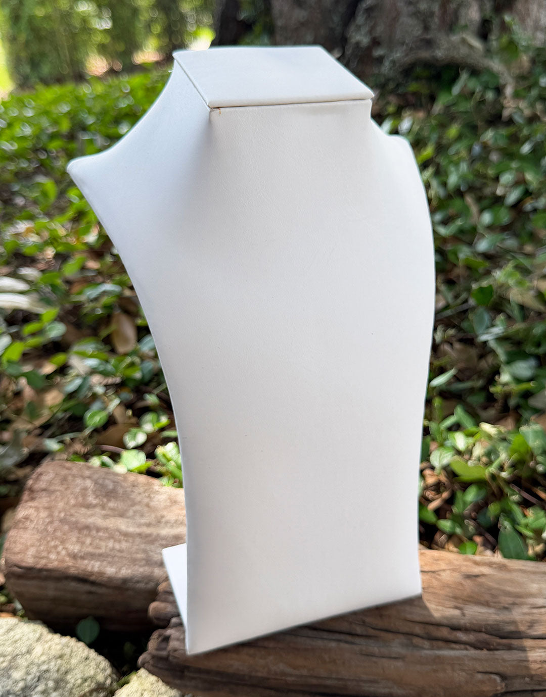 DCH6062 = White Leatherette Modern Neck Form 10-5/8" H
