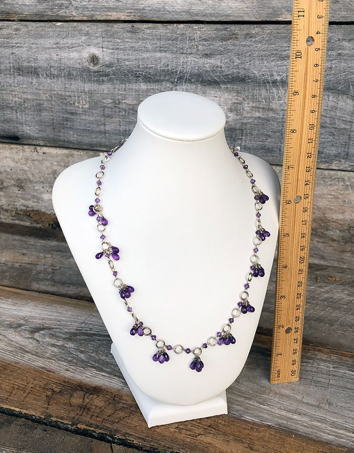DCH6865 = White Leatherette Necklace Display 6-1/2'' x 4'' x 9-1/4'' H