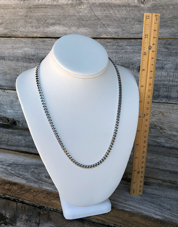 DCH6892 = White Leatherette Necklace Bust 11" high