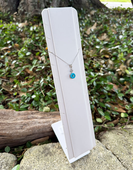 DCH6991 = White Leatherette Multi Necklace Stand