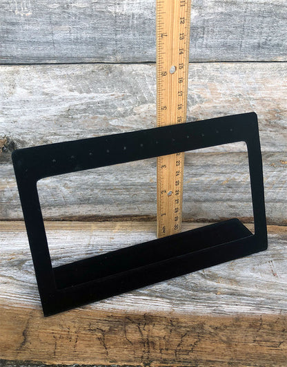 DER1148 = Value Velvet Earring Stand Open Front 4-1/2'' H
