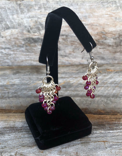 DER1723 = Value Velvet Earring Stand 4-1/4''H